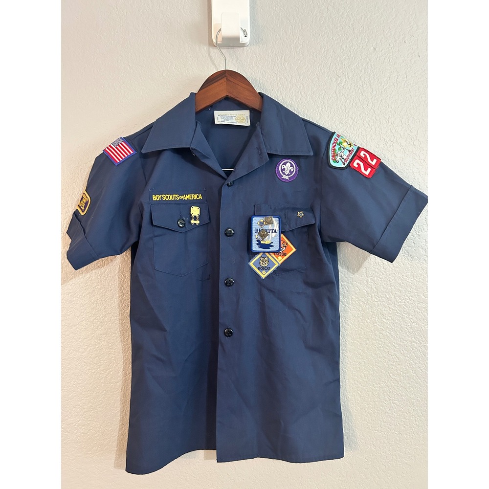 Boy Scouts of America Youth Medium Navy Uniform Shirt Patches Pins Unit 222 USA